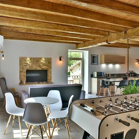 Holiday home Les Prestins *